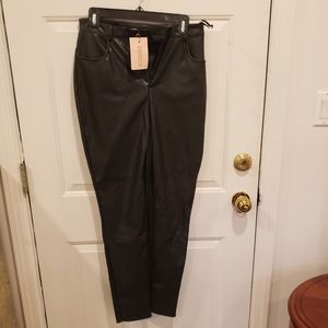 NWT MISGUIDED FAUX LEATHER PANTS
